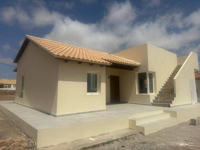 Casa chalet en Venta en Triquivijate