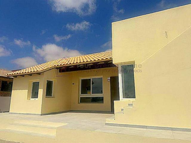 Casa chalet en Venta en Triquivijate
