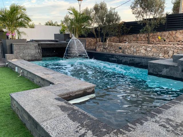 Casa chalet en Venta en Triquivijate