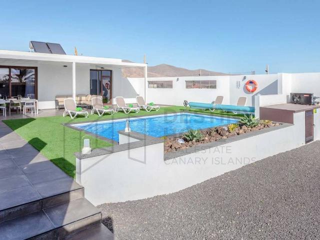 Casa chalet en Venta en Triquivijate