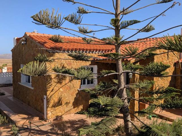 Casa chalet en Venta en Triquivijate