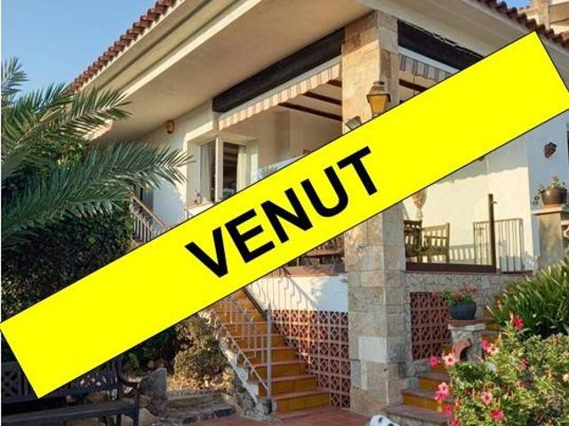 Casa chalet en Venta en Tueda