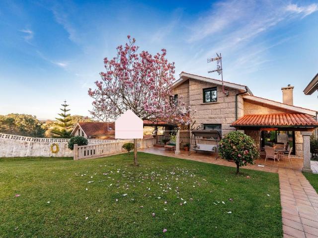 Casa chalet en Venta en Tui