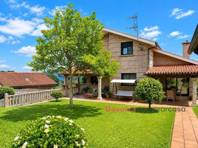 Casa chalet en Venta en Tui