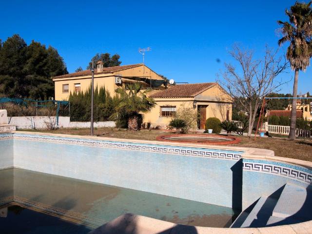 Casa chalet en Venta en Turís