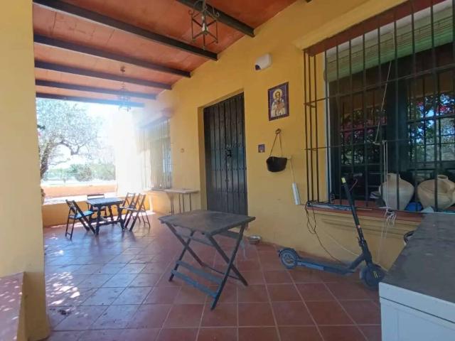 Casa chalet en Venta en Umbrete