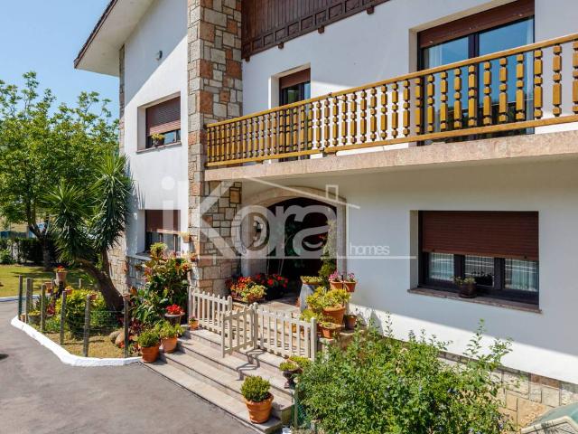 Casa chalet en Venta en Usurbil