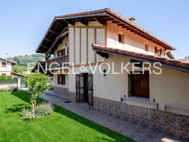 Casa chalet en Venta en Urnieta