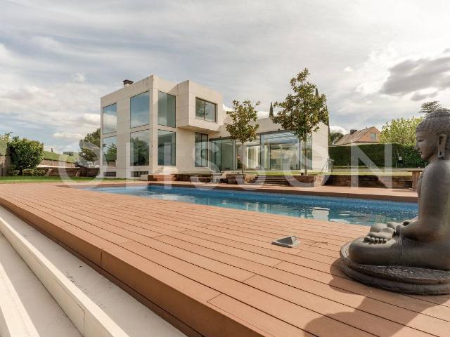 Casa chalet en Venta en Urbanización La Moraleja