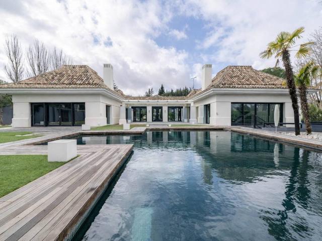Casa chalet en Venta en Urbanización La Moraleja