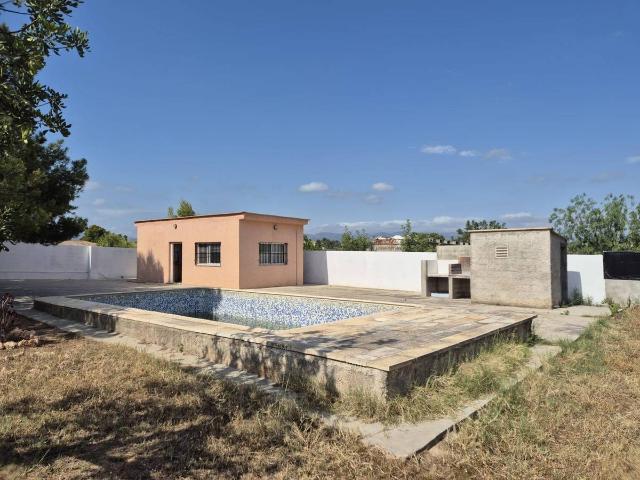 Casa chalet en Venta en Urbanizaciones