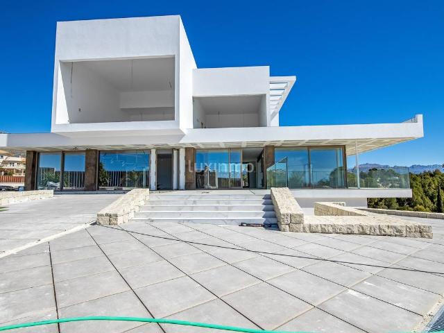 Casa chalet en Venta en Urbanizaciones