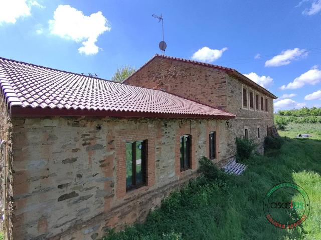 Casa chalet en Venta en Val de San Lorenzo