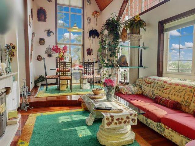 Casa chalet en Venta en Valadares Beade