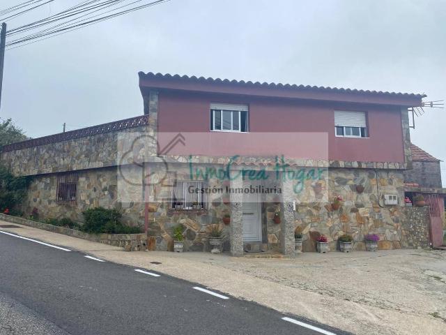 Casa chalet en Venta en Valadares Beade