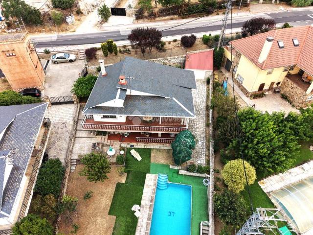Casa chalet en Venta en Valdemanco