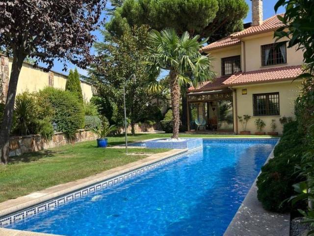 Casa chalet en Venta en Valdemanco