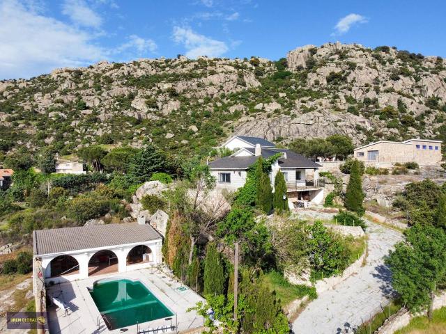Casa chalet en Venta en Valdemanco