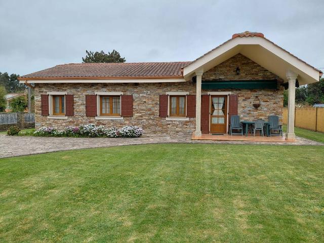 Casa chalet en Venta en Valdoviño
