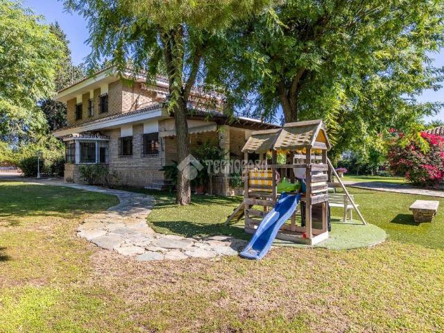 Casa chalet en Venta en Valencina de la Concepción