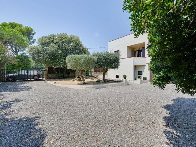 Casa chalet en Venta en Vall llobrega