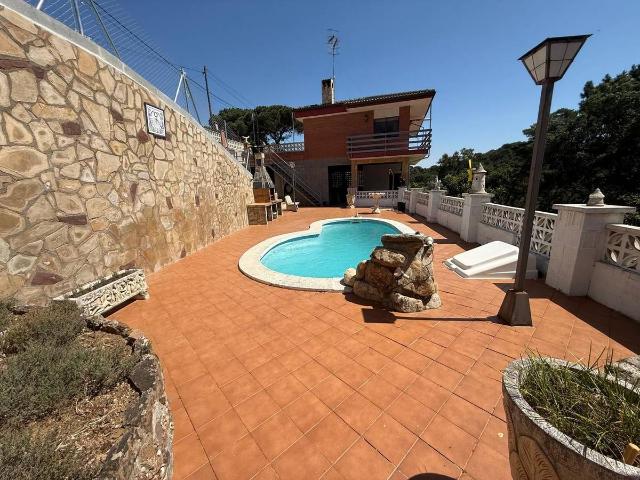 Casa chalet en Venta en Vallgorguina