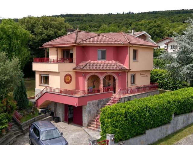 Casa chalet en Venta en Valle de Mena