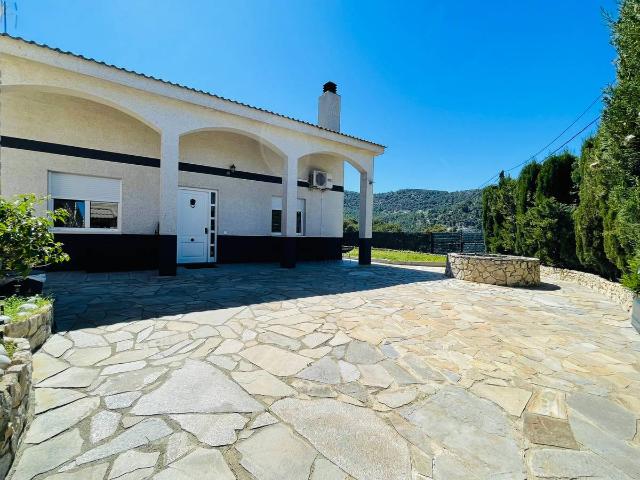 Casa chalet en Venta en Vallirana