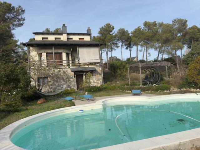 Casa chalet en Venta en Vallirana