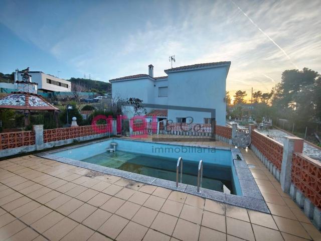 Casa chalet en Venta en Vallirana
