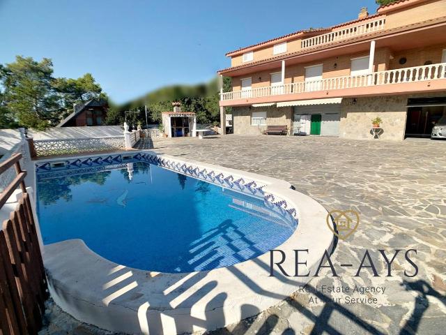 Casa chalet en Venta en Vallirana