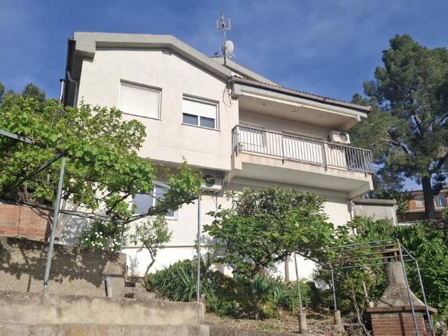 Casa chalet en Venta en Vallirana