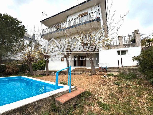 Casa chalet en Venta en Vallirana
