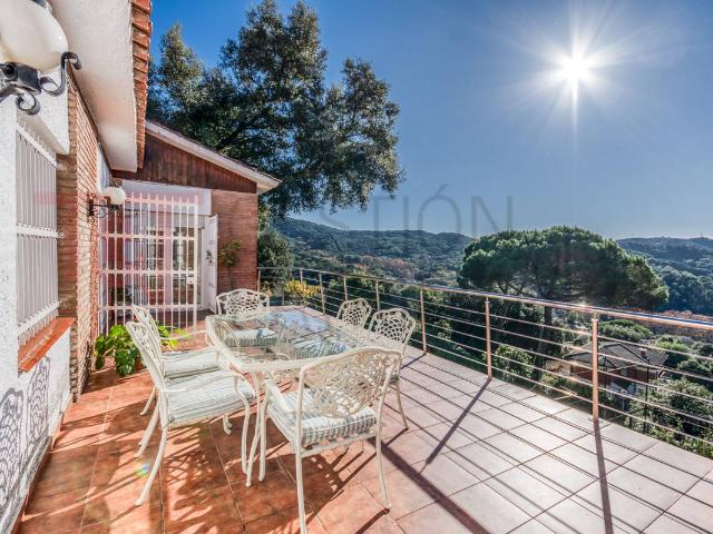 Casa chalet en Venta en Vallromanes