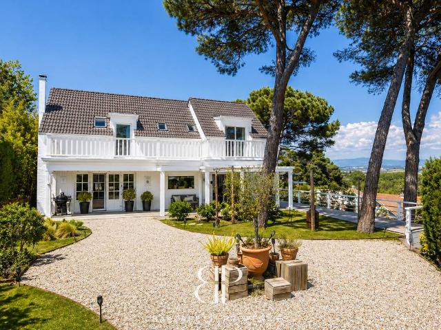 Casa chalet en Venta en Vallromanes