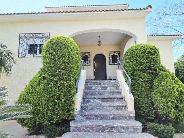 Casa chalet en Venta en Varadero