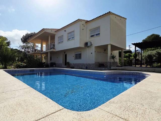Casa chalet en Venta en Varadero
