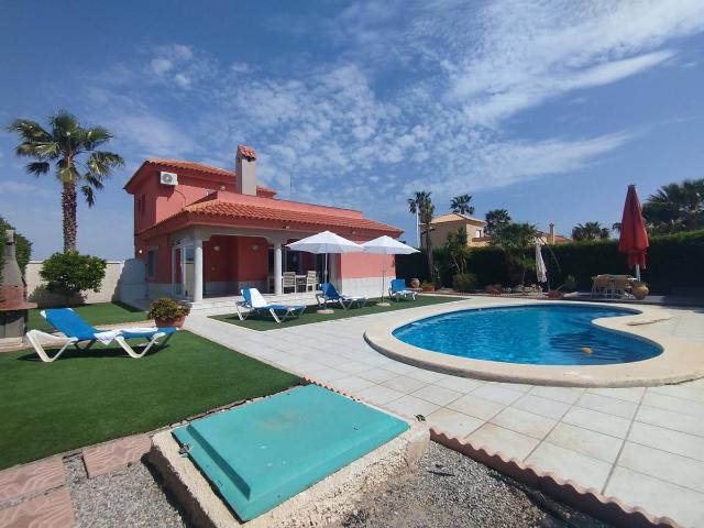 Casa chalet en Venta en Veneziola