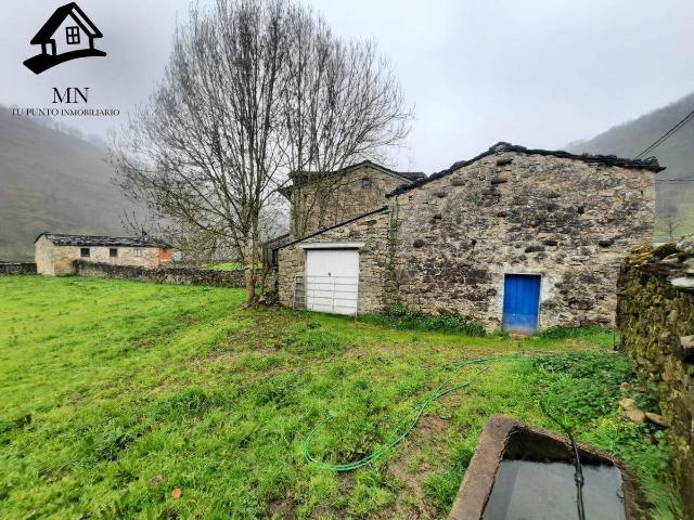Casa chalet en Venta en Vega de Pas