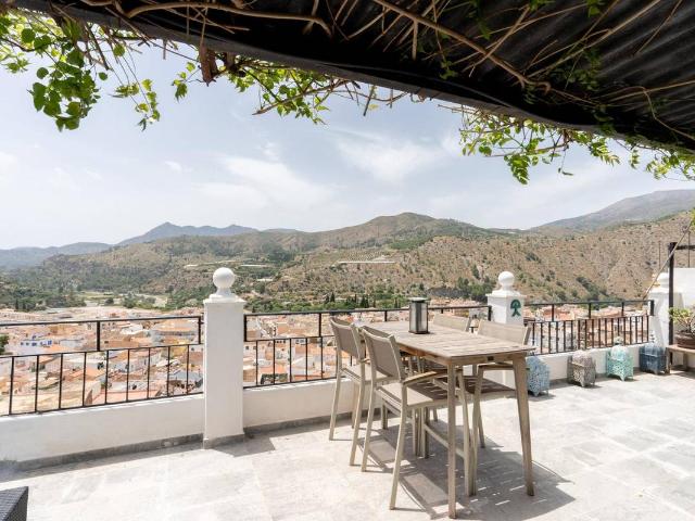Casa chalet en Venta en Vélez de Benaudalla
