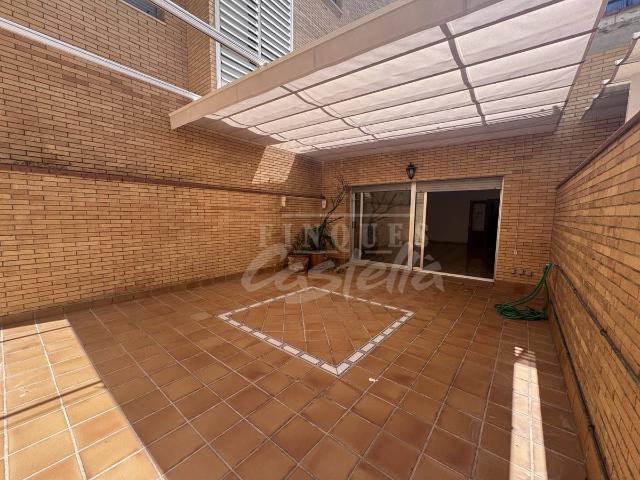 Casa chalet en Venta en Via Europa Parc Central