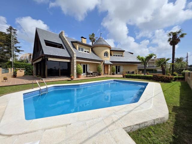 Casa chalet en Venta en Vilafortuny