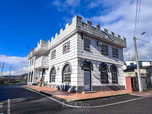 Casa chalet en Venta en Vilamartín de Valdeorras