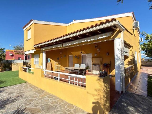 Casa chalet en Venta en Vilamarxant