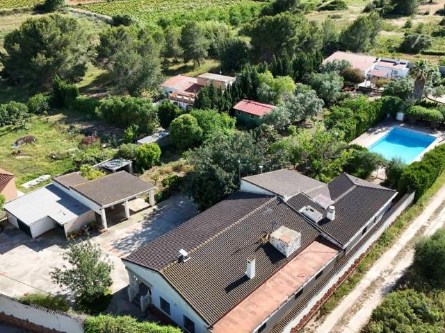 Casa chalet en Venta en Vilamarxant