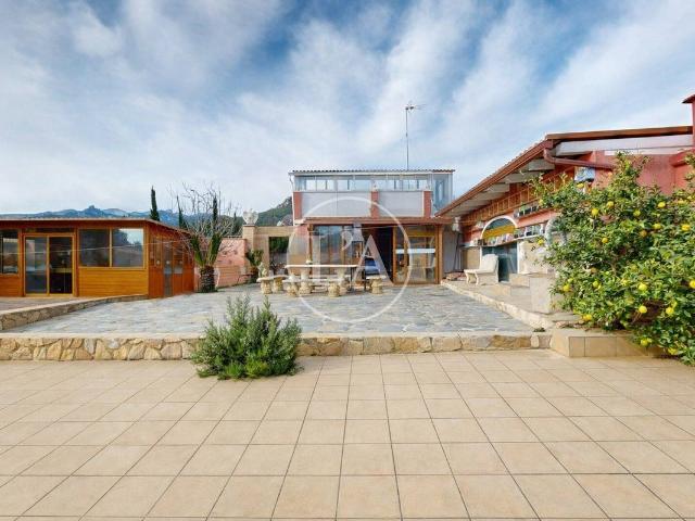 Casa chalet en Venta en Vilanova d'Escornalbou