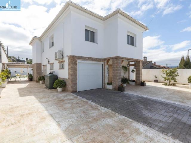 Casa chalet en Venta en Villa de Otura