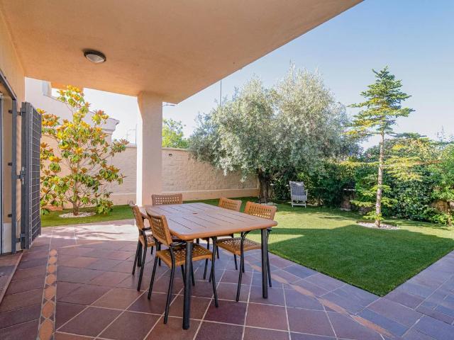 Casa chalet en Venta en Villa de Otura