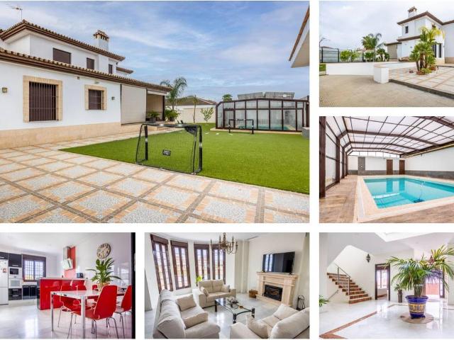 Casa chalet en Venta en Villamanrique de la Condesa