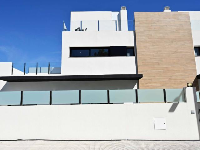 Casa chalet en Venta en Villamartín Las Filipinas